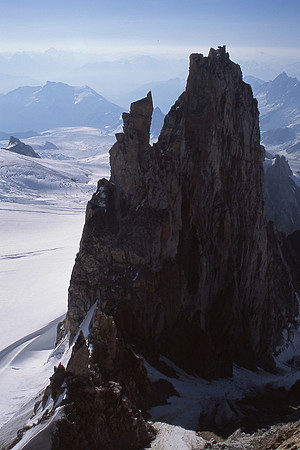 Stiletto Peak from Serra II