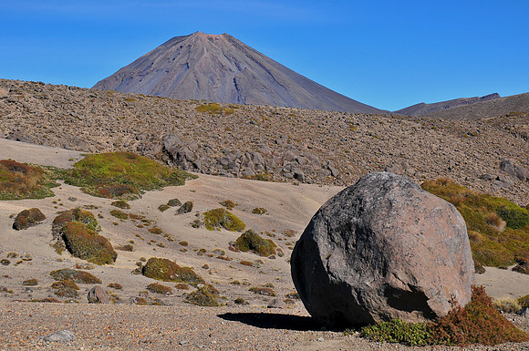 Mount Ngauruhoe from the east, Tongariro Northern Circuit