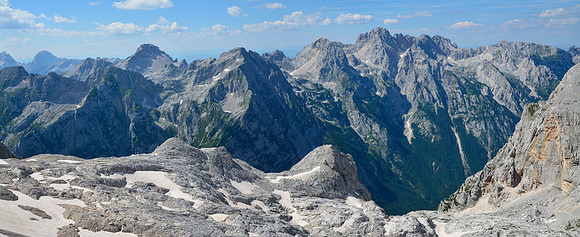 Skrlatica from the ridge between the Kredarica Hut and Rz