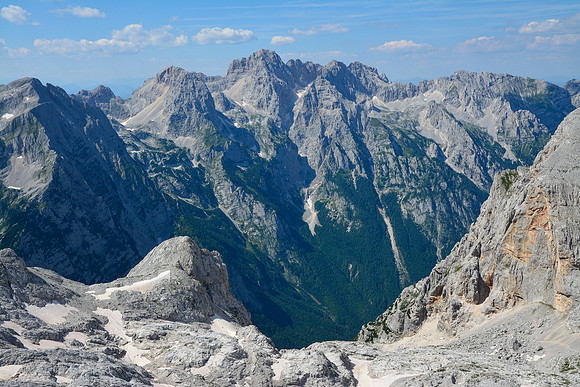 Skrlatica from the ridge between the Kredarica Hut and Rz