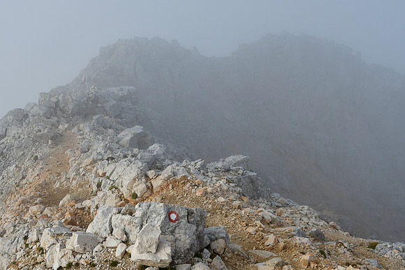 A misty view from the summit of Razor