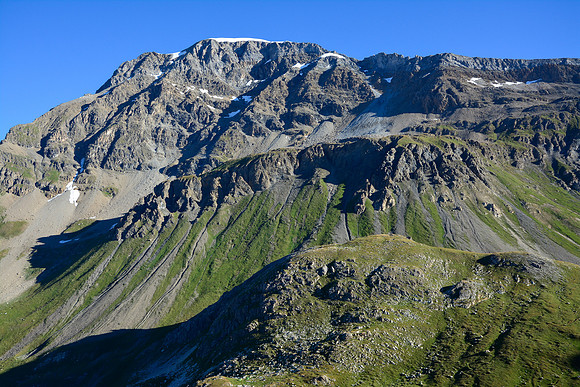 La Grande Motte from the south side of the Vallon de la Leisse