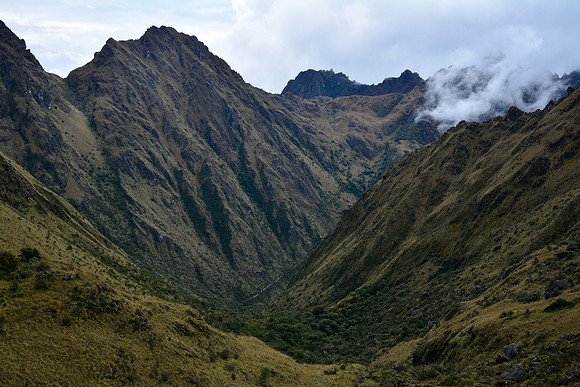 The view on the descent to Pacaymayu