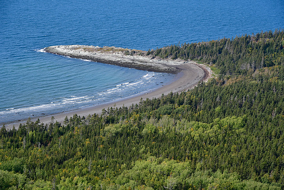 Anse à Mouille-Cul from the north-facing viewpoint on the Sentier de la Pinède, Parc du Bic