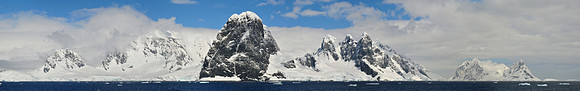 Approaching the entrance to the Lemaire Channel