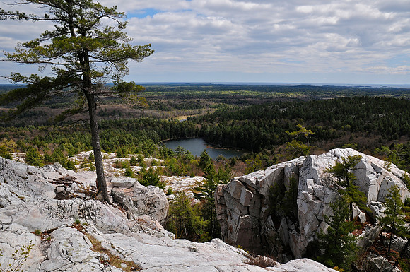 Kidney Lake from the top of The Crack