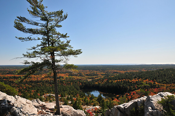 Kidney Lake from the top of The Crack